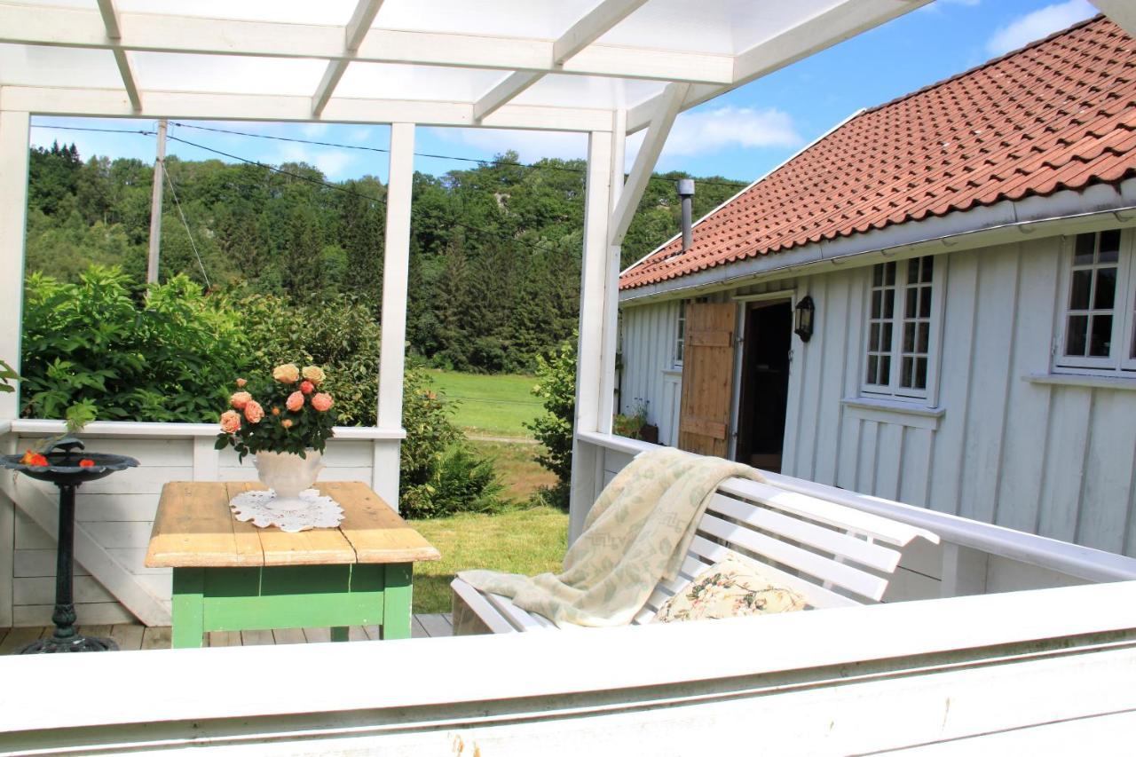 Villa Lille Gjersdal - Et Unikt Opphold 100 Ar Tilbake I Tid Farsund Exterior foto