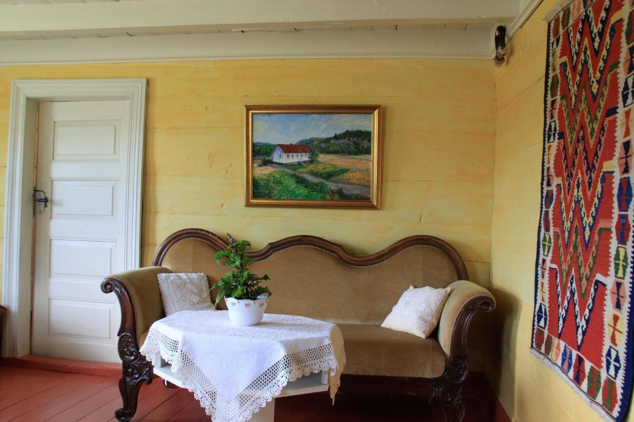 Villa Lille Gjersdal - Et Unikt Opphold 100 Ar Tilbake I Tid Farsund Exterior foto