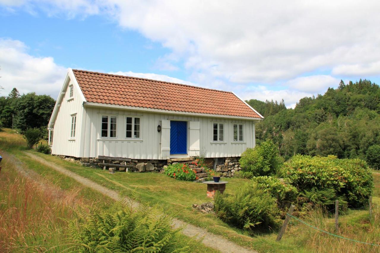 Villa Lille Gjersdal - Et Unikt Opphold 100 Ar Tilbake I Tid Farsund Exterior foto