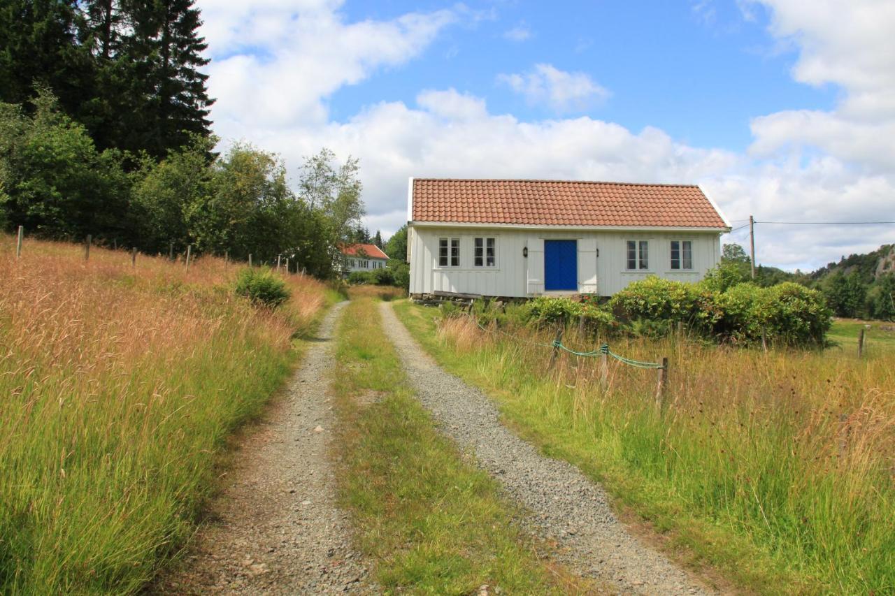 Villa Lille Gjersdal - Et Unikt Opphold 100 Ar Tilbake I Tid Farsund Exterior foto